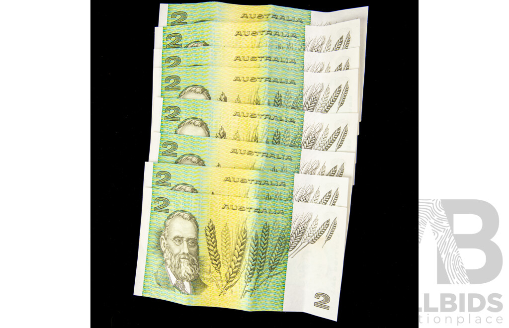 Eight Australian 1985 Two Dollar Notes, Johnston/Fraser R89 Consecutive LLU 690517  -  LLU690524