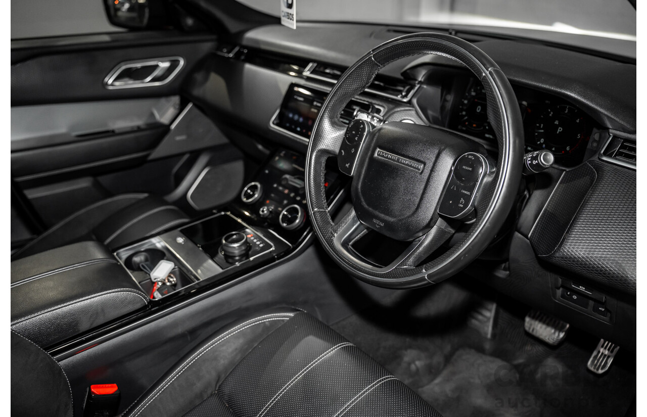 01/2019 Land Rover Range Rover Velar D300 R-Dynamic SE (AWD) L560 MY19.5 4d Wagon Fuji White/Santorini Black Roof Twin Turbo Diesel V6 3.0L