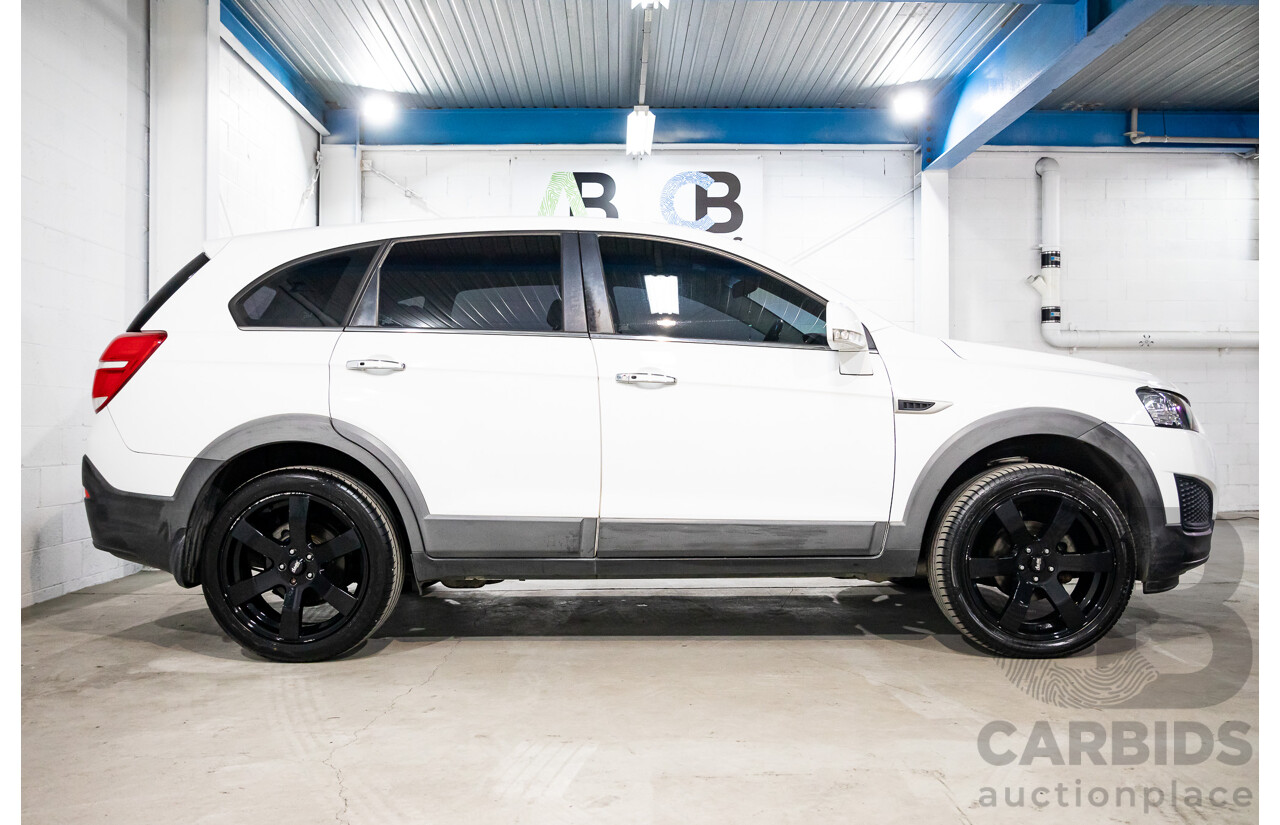 2/2015 Holden Captiva 7 LS (FWD) CG MY15 4d Wagon Summit White 2.4L - 7 Seater