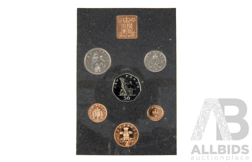 Two Royal Mint Coinage of Great Britain and Northern Island Proof Coin Sets, 1970 and 1971