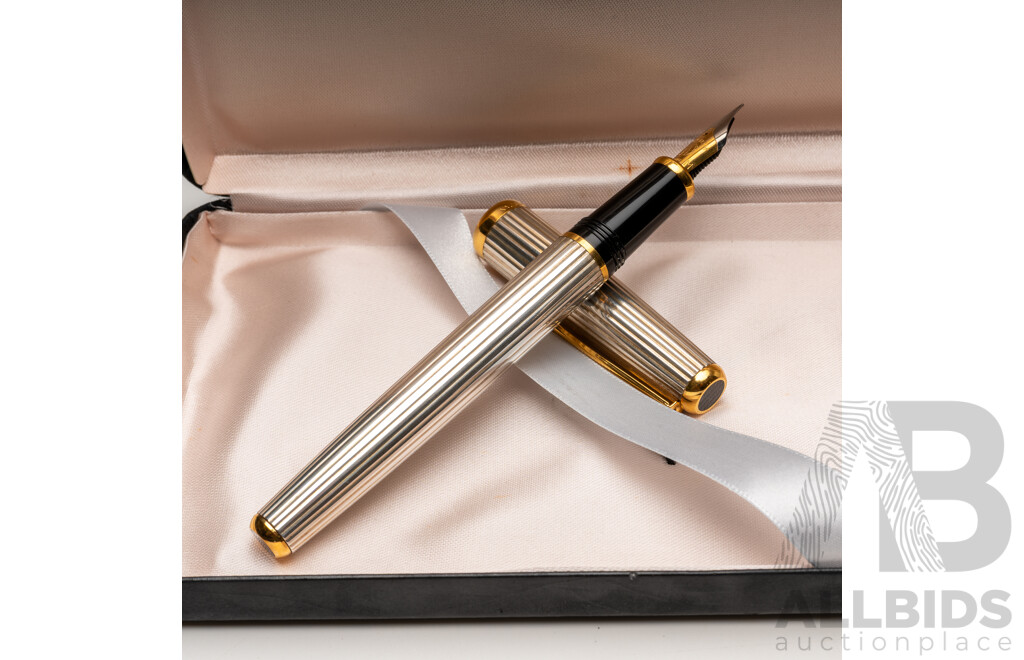 Sterling Silver Inoxcrom 1st Qual Fountain Pen, with Original Presentation Box, 45.08 Grams