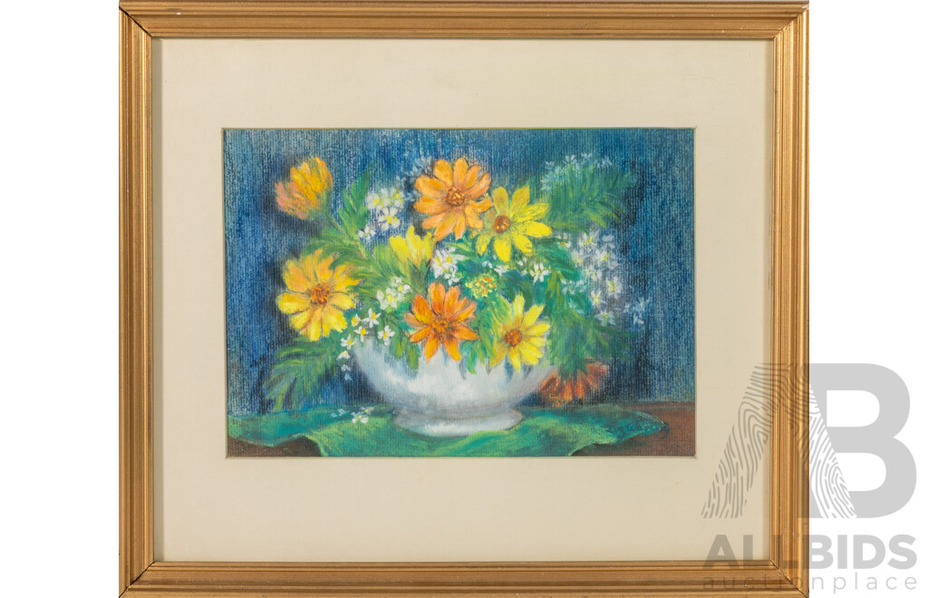 Liz Waring (20th Century), Still Life - Daisies in White Vase, Original Coloured Crayon on Card, 34 x 39 cm (frame)