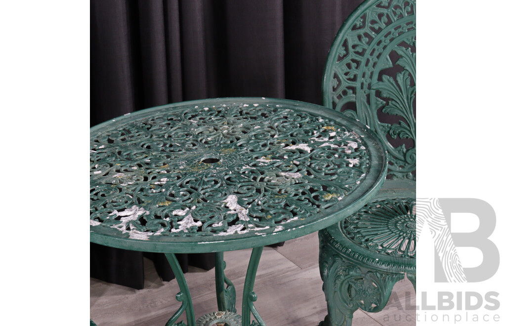 Cast Alloy Three Piece Patio Suite