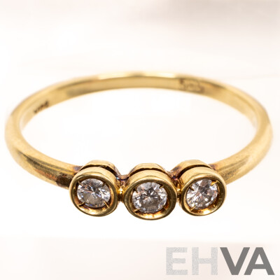 14ct Diamond Trilogy Ring, Est TDW 0.20ct, Size Q, 1.99 Grams