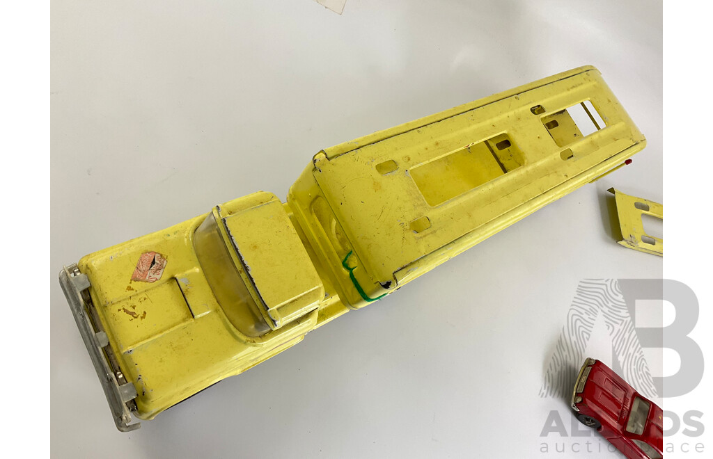 Vintage Buddy L Pressed Steel Car Transporter with Ford Mustang