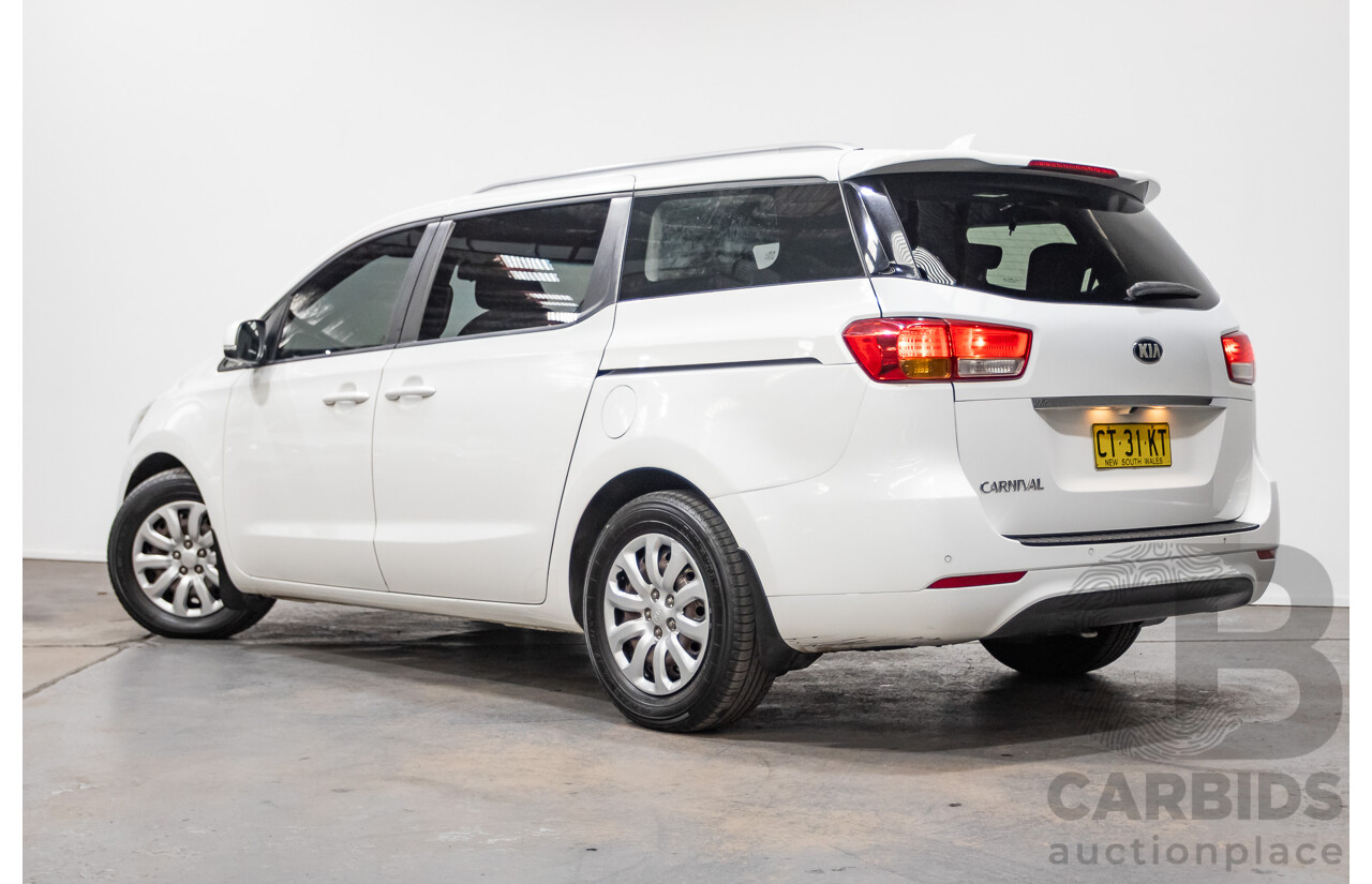 07/2016 Kia Carnival S YP MY16 4D Wagon White 3.3L - 8 Seats