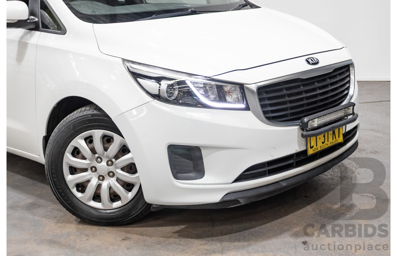 07/2016 Kia Carnival S YP MY16 4D Wagon White 3.3L - 8 Seats