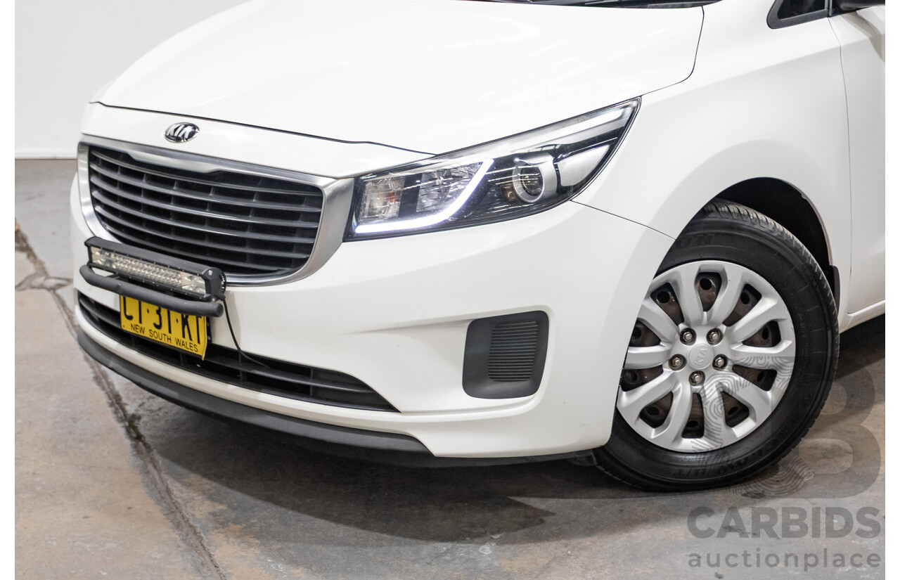 07/2016 Kia Carnival S YP MY16 4D Wagon White 3.3L - 8 Seats