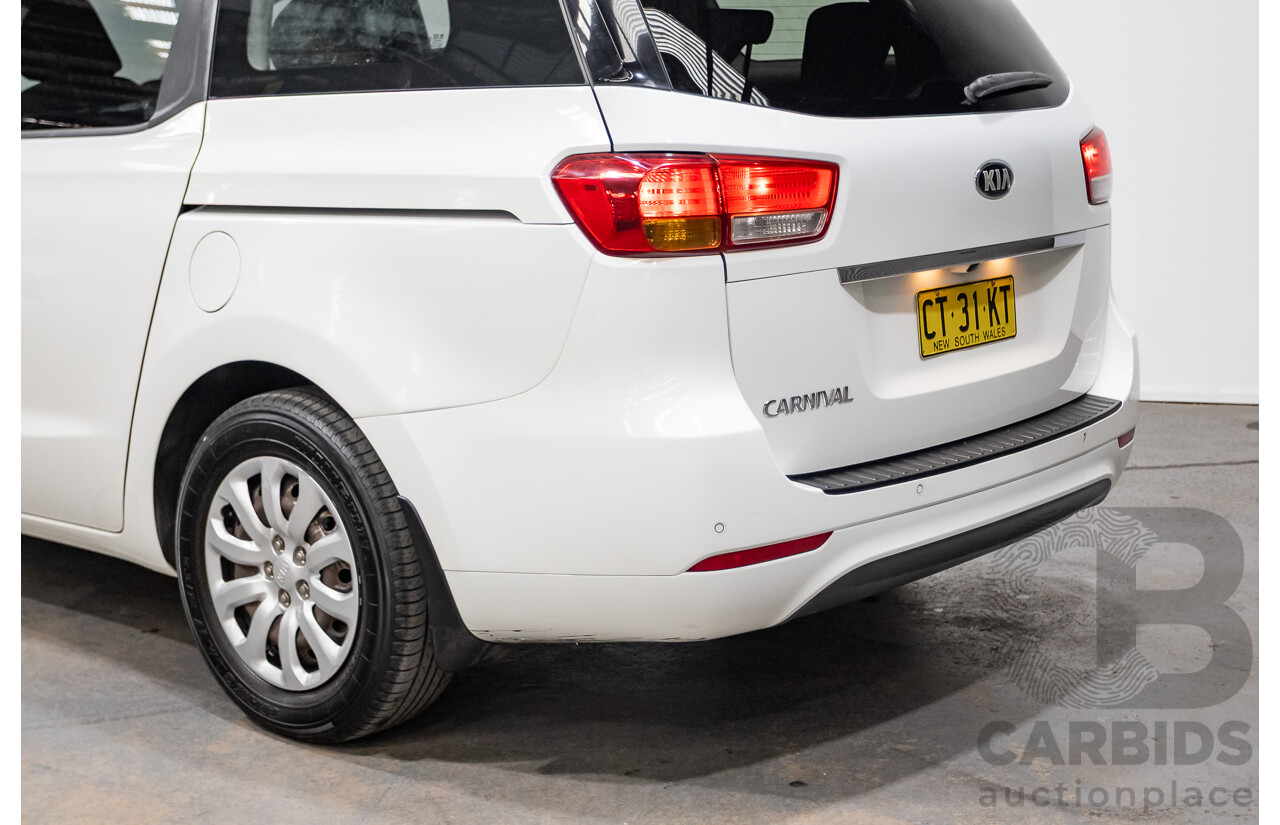 07/2016 Kia Carnival S YP MY16 4D Wagon White 3.3L - 8 Seats