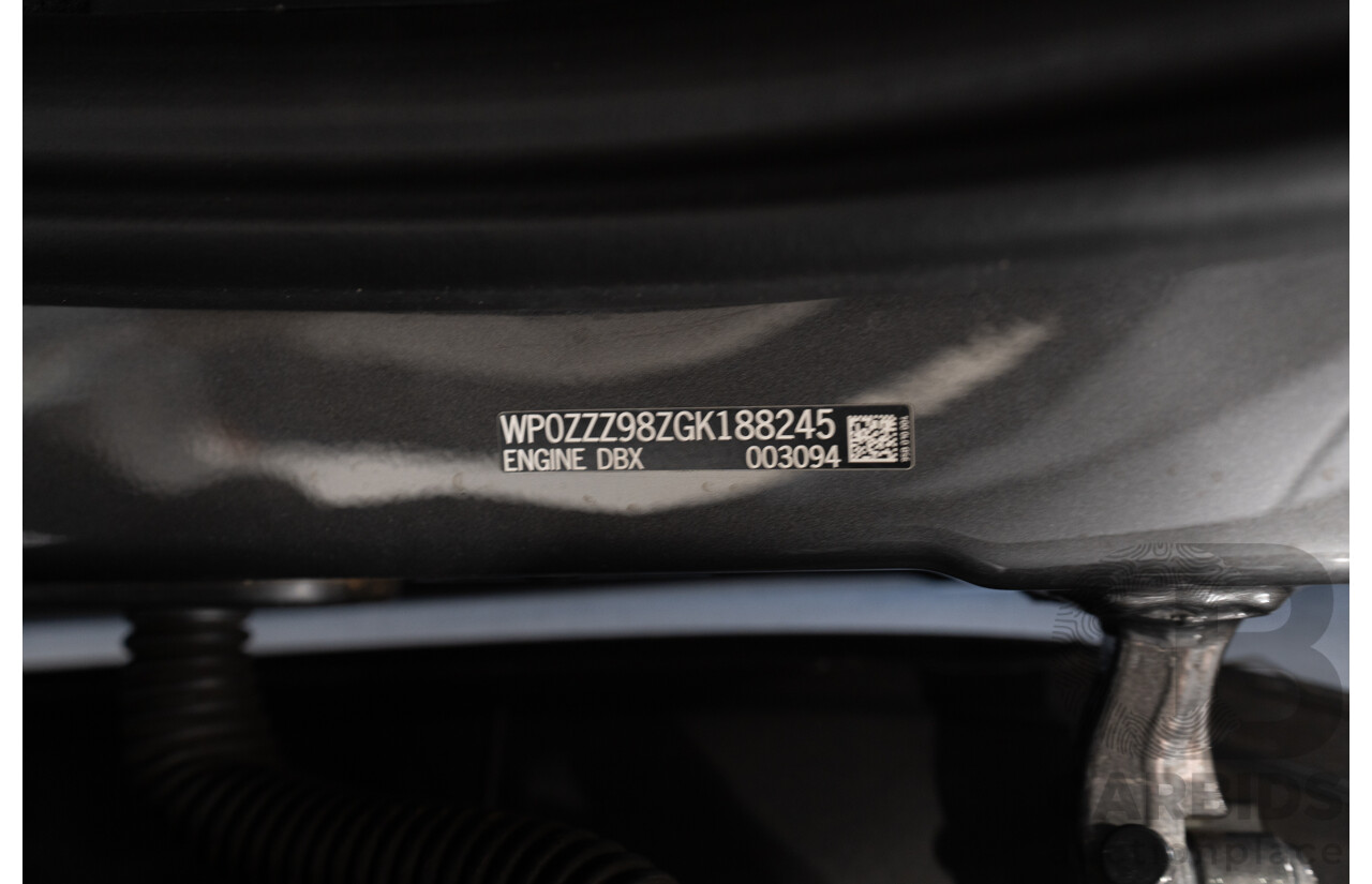 01/2016 Porsche Cayman GT4 981 MY16 2d Coupe Agate Grey Metallic 3.8L