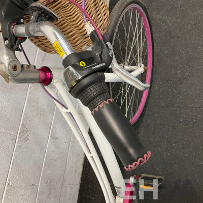 Liv Suede 2 26'' Women's Comfort Bike