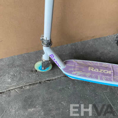 2x Razor Kids E-scooter