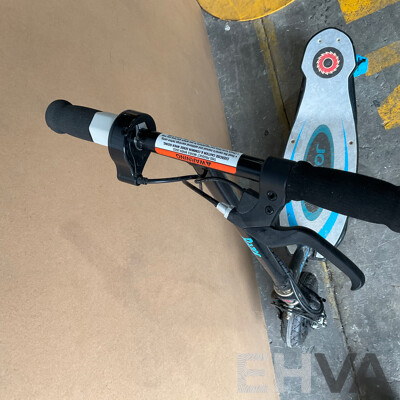 2x Razor Kids E-scooter