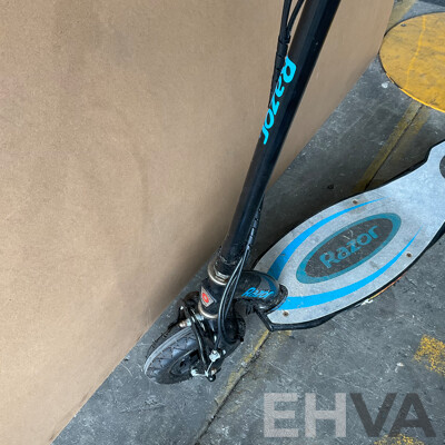 2x Razor Kids E-scooter