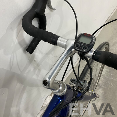 TREK 5200 OCLV Carbon Road Bike
