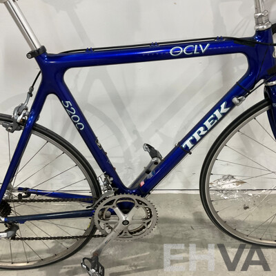 TREK 5200 OCLV Carbon Road Bike