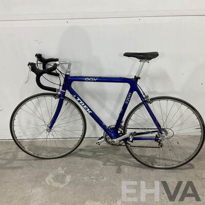 TREK 5200 OCLV Carbon Road Bike