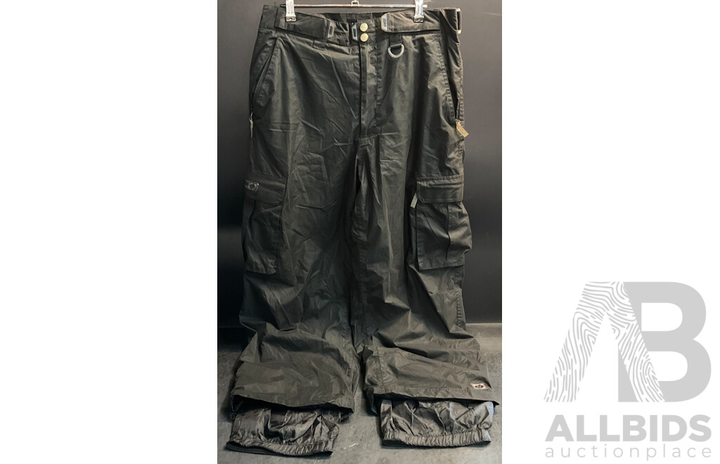 Assorted Snow Pants , Skiwear - Size M,L - Lot of 6