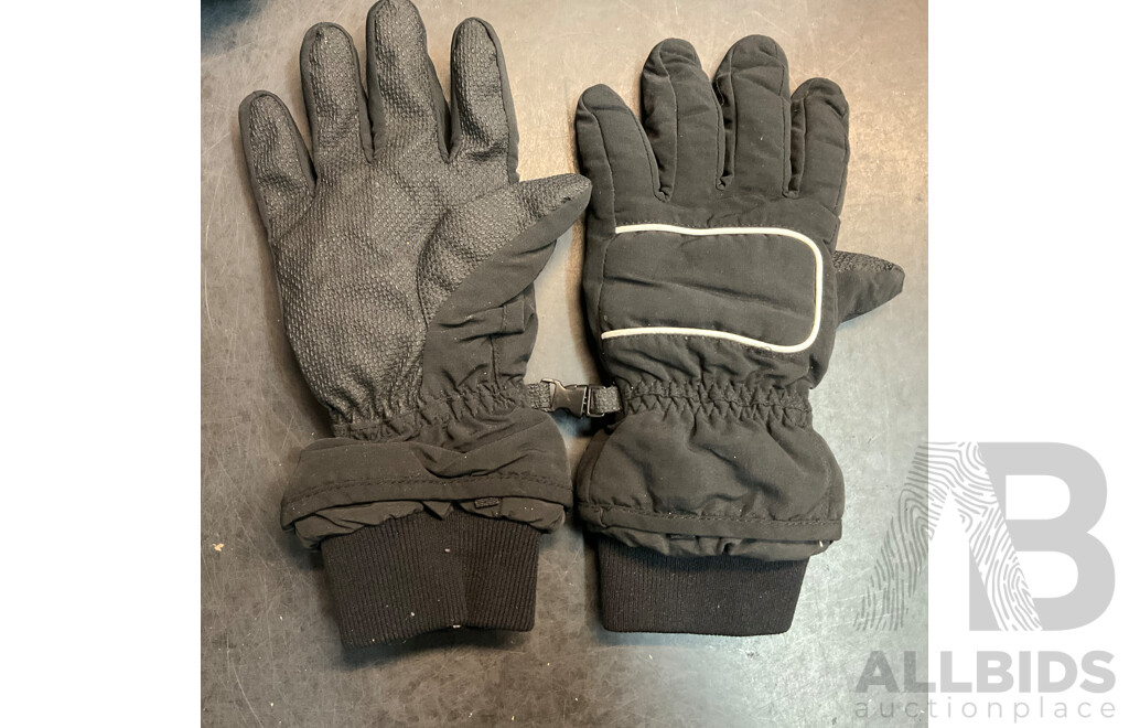 SUNICE(16) Outdoor Expedition(18), Mambo Snow Jacket(10) & Assorted Gloves