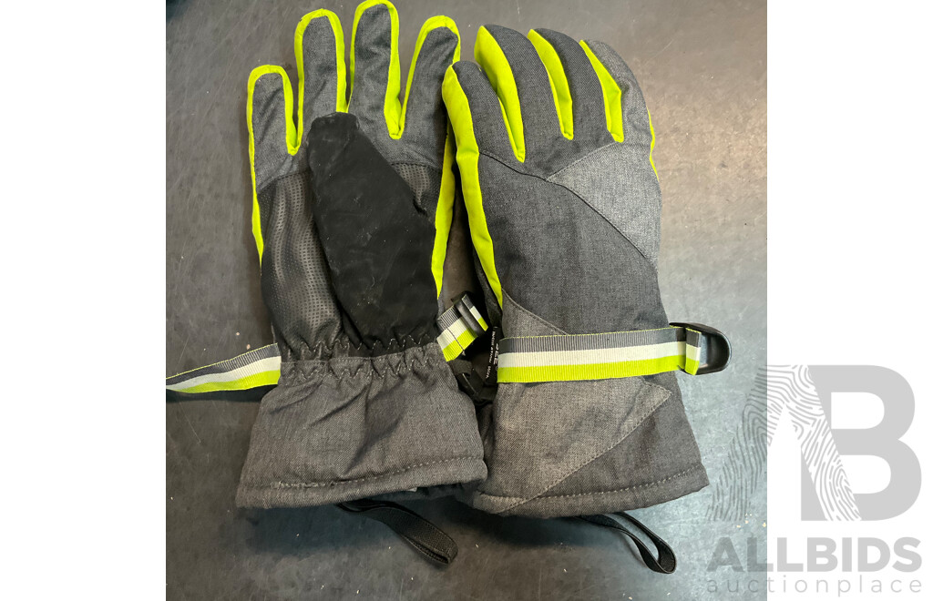 SUNICE(16) Outdoor Expedition(18), Mambo Snow Jacket(10) & Assorted Gloves