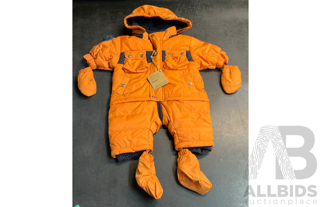 Timberland Newborn Snowsuit 1M & Target Green Jacket Size 3-6m - Lot of 2