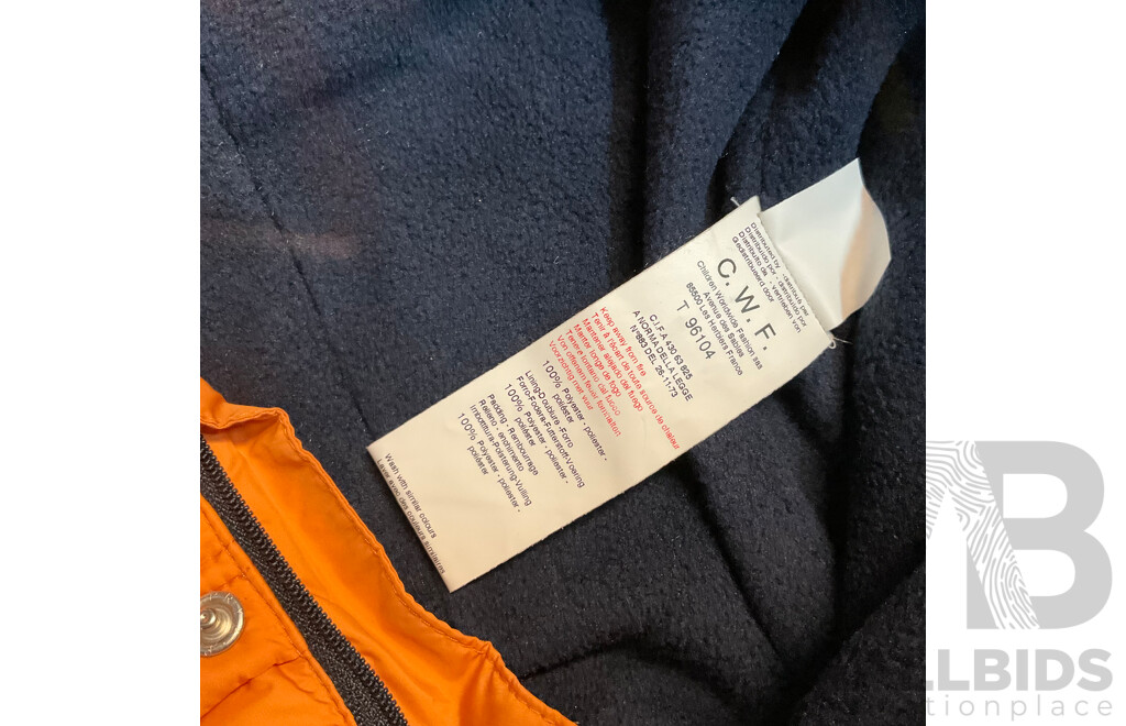 Timberland Newborn Snowsuit 1M & Target Green Jacket Size 3-6m - Lot of 2