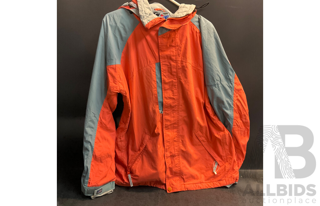 SESSIONS Men's Ridge Size M Jacket  & Crane Men's Jacket & Assorted Ski Goggles, Gloves and Hat
