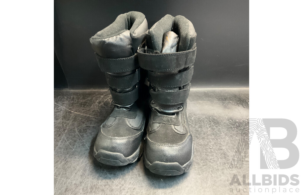 Assorted Kids Thermoboots & Shoes - Size Vary - Lot of 7