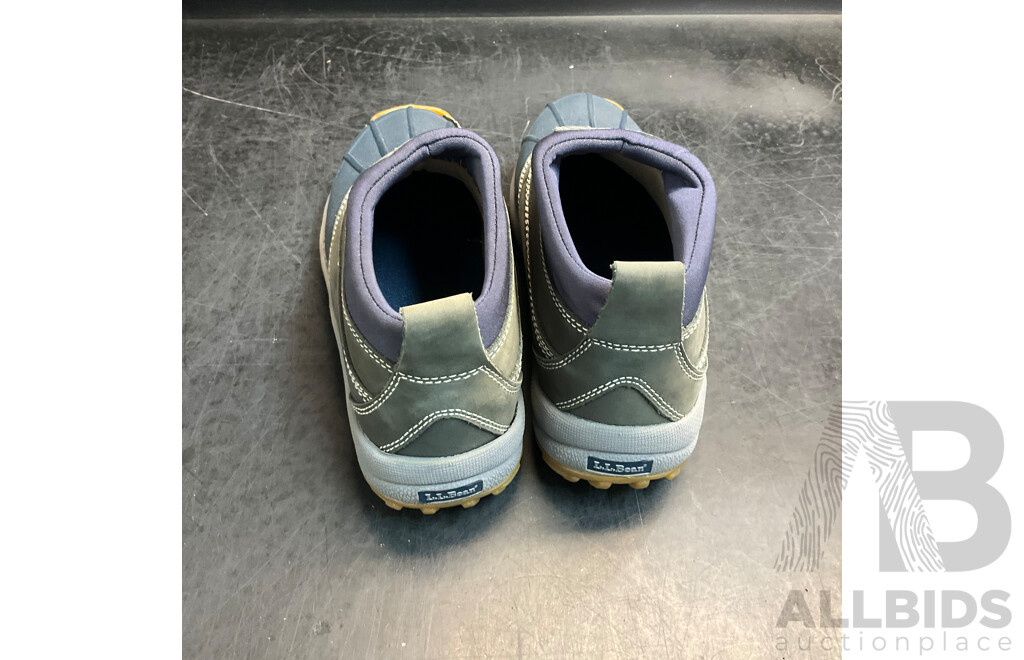 Assorted Kids Thermoboots & Shoes - Size Vary - Lot of 7
