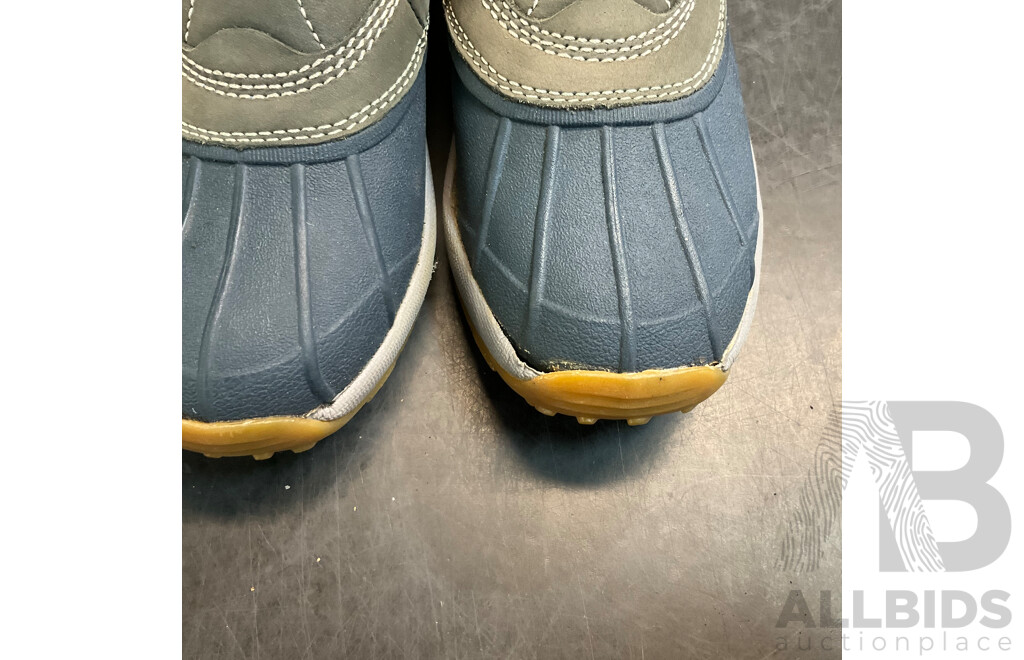 Assorted Kids Thermoboots & Shoes - Size Vary - Lot of 7