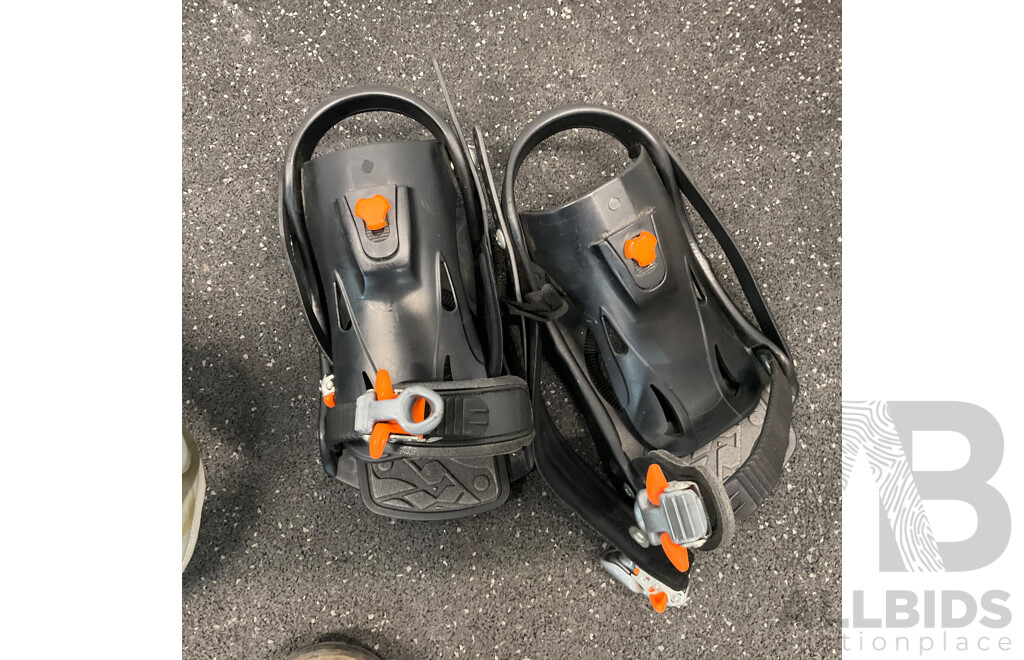 SALOMON Ski Board & AUTO XS 4WD Snow Chains & Assorted Snowboard Bindings