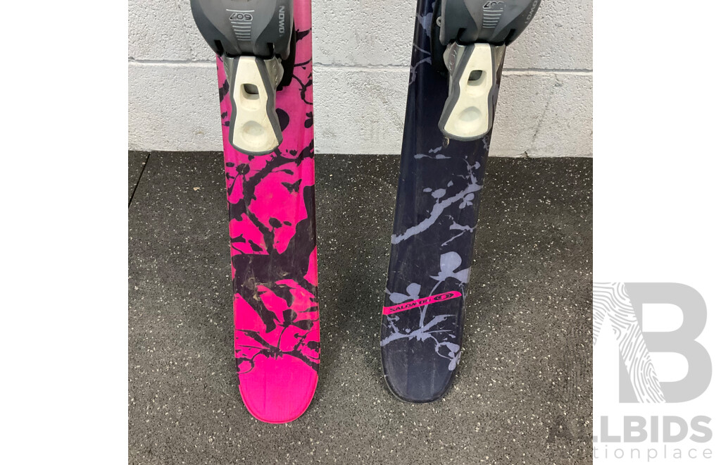 SALOMON Ski Board & AUTO XS 4WD Snow Chains & Assorted Snowboard Bindings