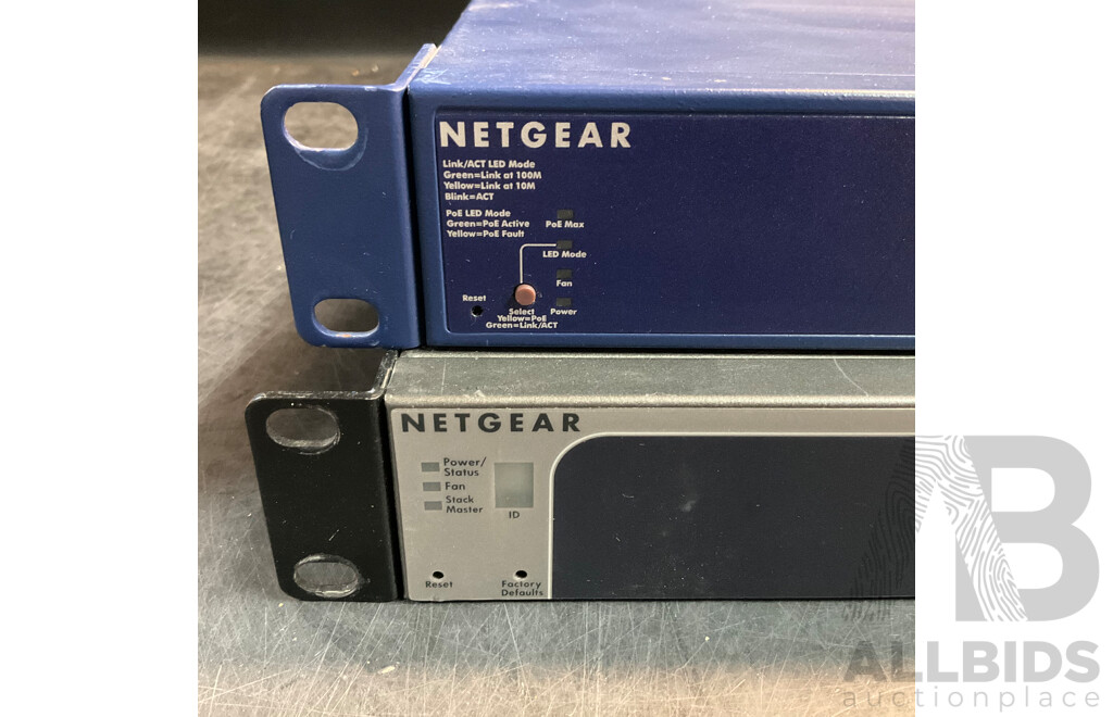 NETGEAR ProSAFE 28-Port Gigabit Smart Switch with PoE & Prosafe GS728TS 24-Port Gigabit Ethernet 6 Port SFP Smart Switch - Lot O2