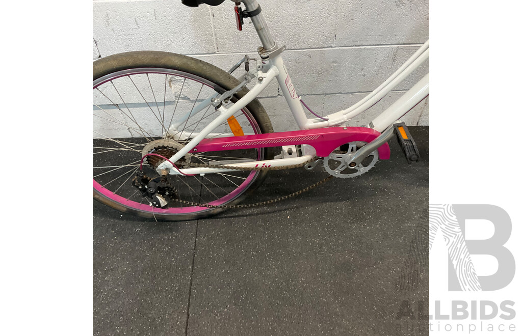 Liv Suede 2 26'' Women's Comfort Bike