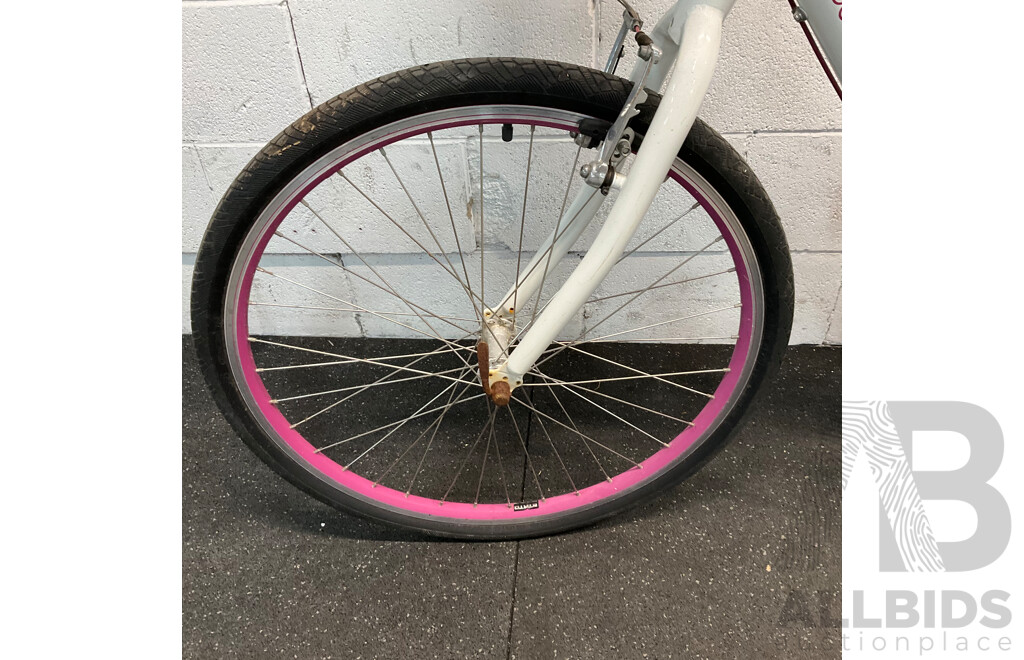 Liv Suede 2 26'' Women's Comfort Bike