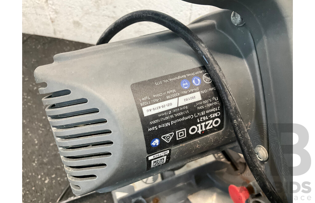 MAKITA Angle Grinder and OZITO Bundle, Including Inflator, Mitre Saw and Hammer Drill - Lot of 4