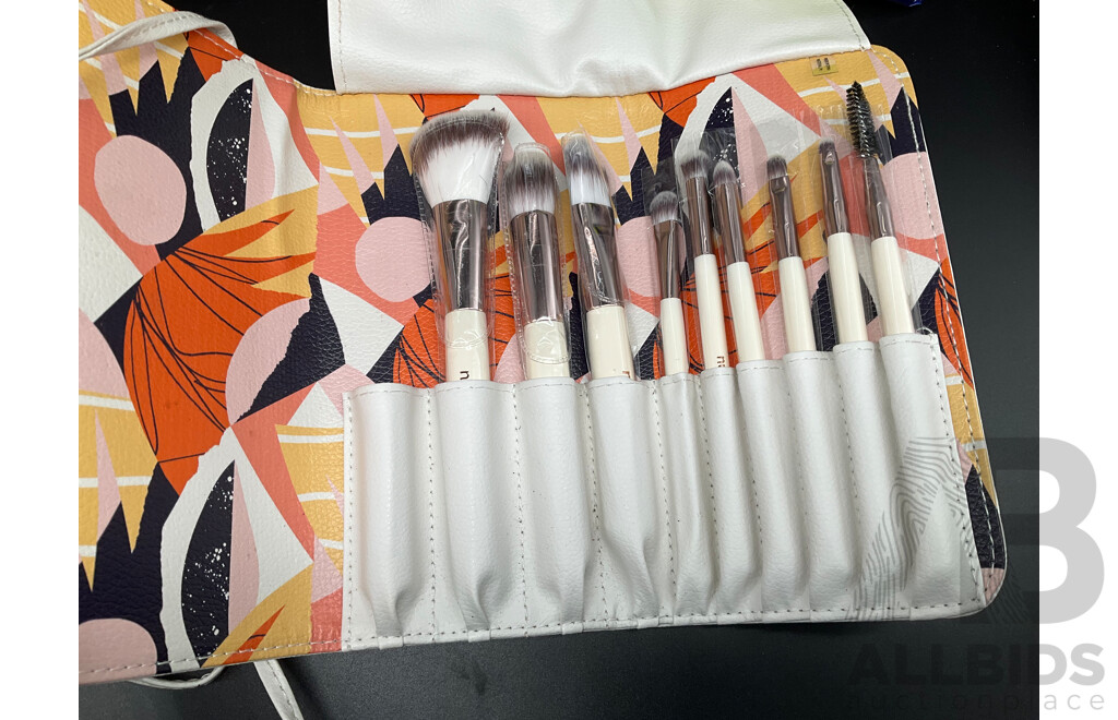 COLETTE Backpack, VS Curl Secret, NUDE by NATURE Brush Set and Vera Soft Wet Wipes  - Lot of 5