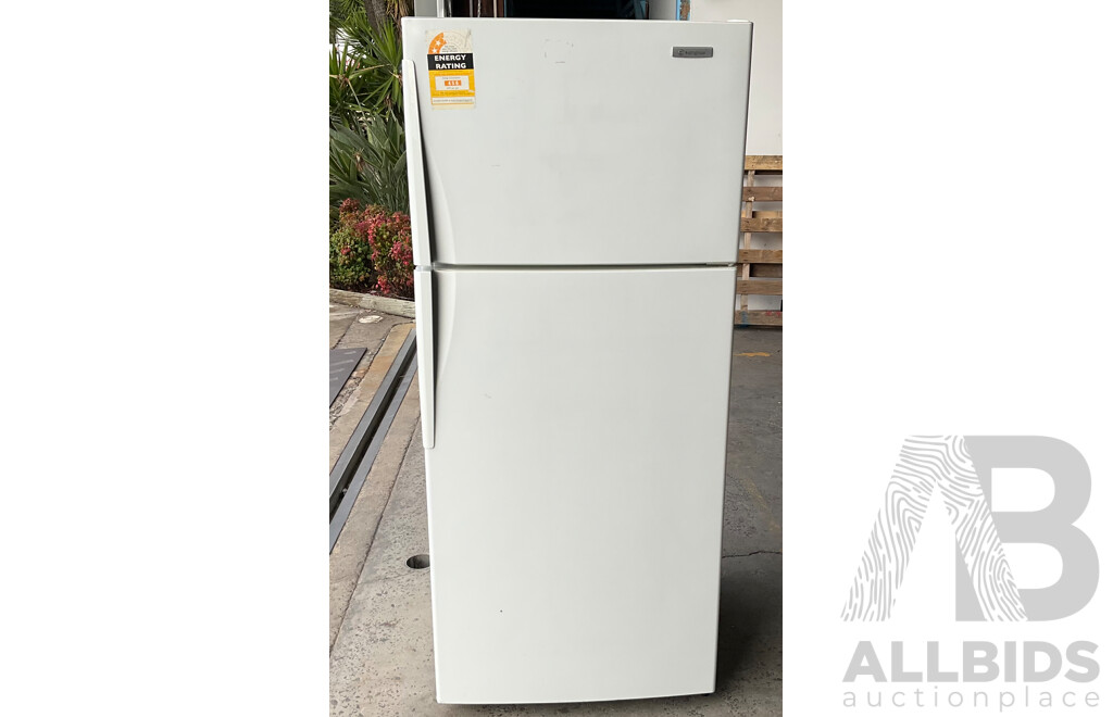 Westinghouse WTM4200WB 420L Top Mount Fridge