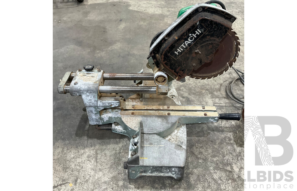 HITACHI C8FB2 Sliding Side Compound Mitre Saw & Assorted Tools