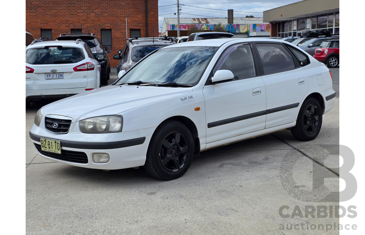 6/2001 Hyundai Elantra GLS XD 5d Hatchback White 2.0L