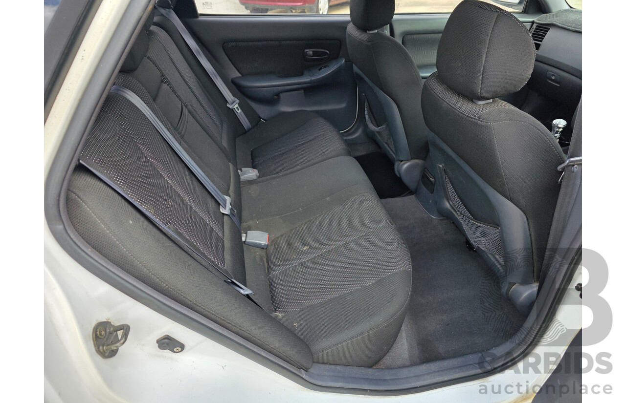 6/2001 Hyundai Elantra GLS XD 5d Hatchback White 2.0L