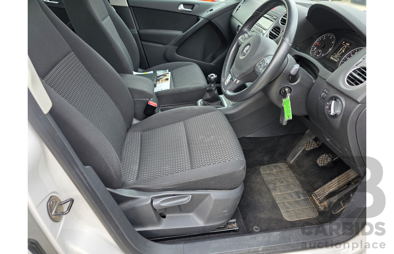 9/2010 Volkswagen Tiguan 103 TDI 5NC MY10 4d Wagon White 2.0L