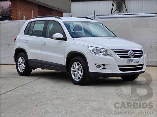 9/2010 Volkswagen Tiguan 103 TDI 5NC MY10 4d Wagon White 2.0L