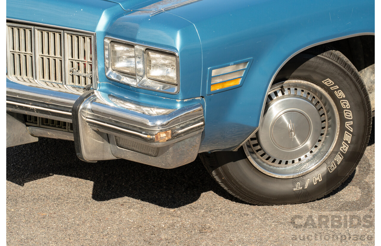 01/1975 Oldsmobile Ninety-Eight 98 Luxury 4d Sedan Specter Blue / White Vinyl V8 455ci V8 7.5L
