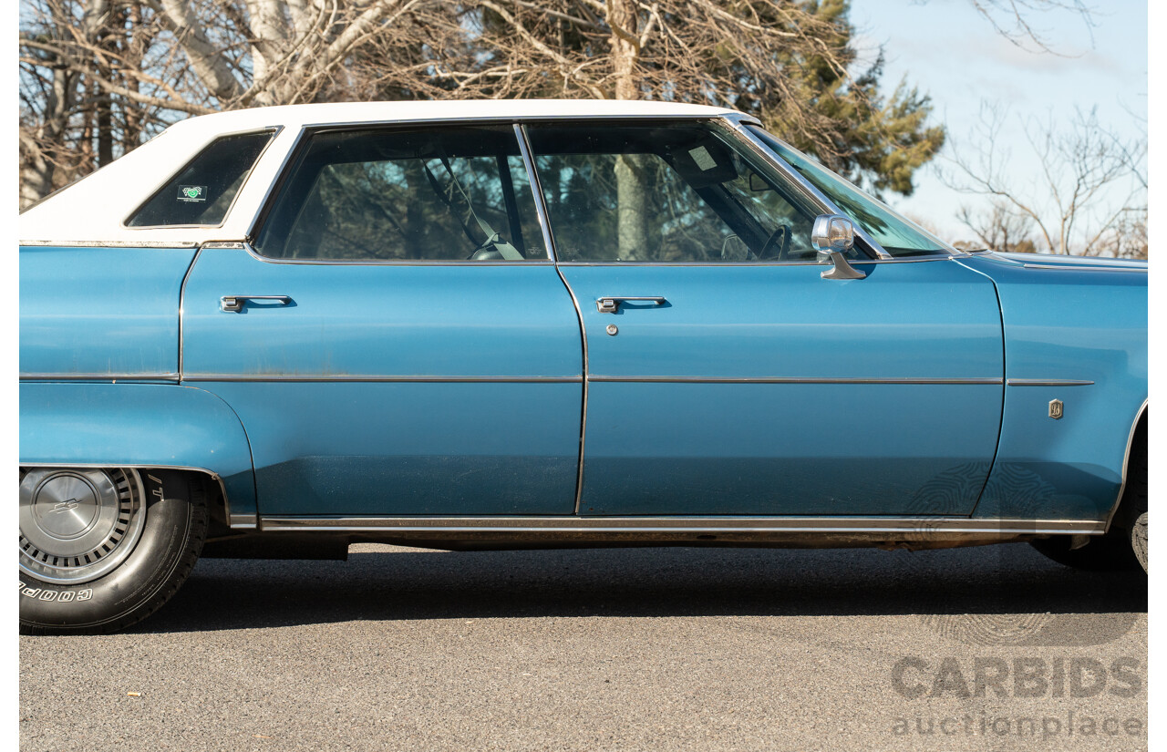 01/1975 Oldsmobile Ninety-Eight 98 Luxury 4d Sedan Specter Blue / White Vinyl V8 455ci V8 7.5L