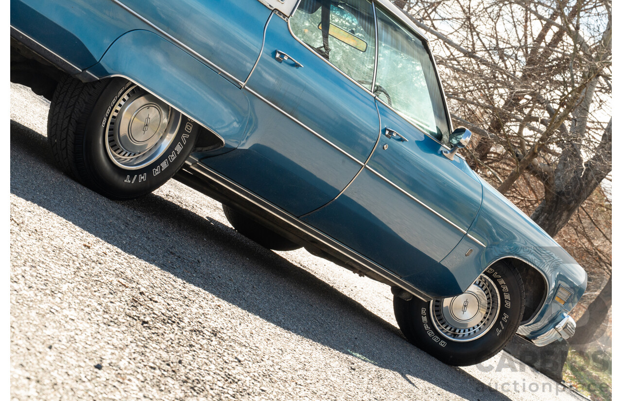 01/1975 Oldsmobile Ninety-Eight 98 Luxury 4d Sedan Specter Blue / White Vinyl V8 455ci V8 7.5L
