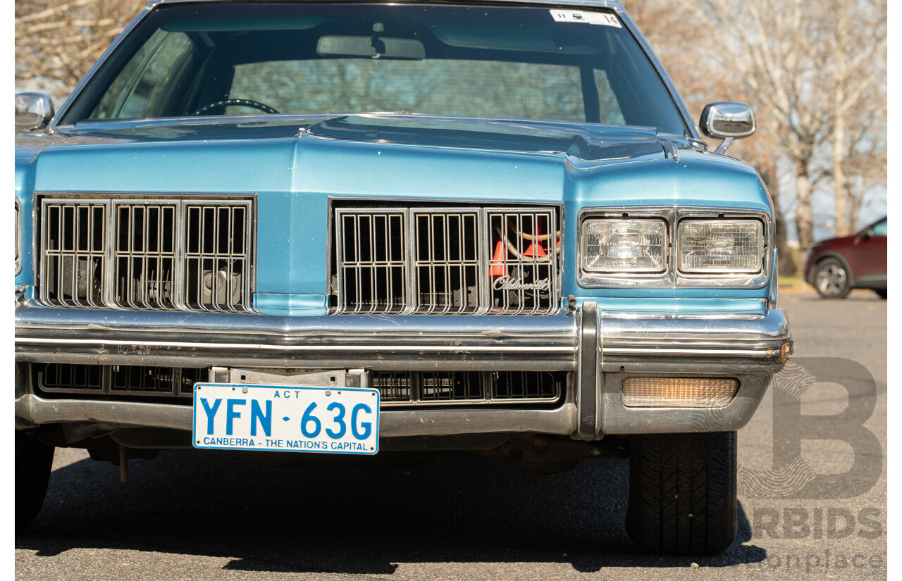 01/1975 Oldsmobile Ninety-Eight 98 Luxury 4d Sedan Specter Blue / White Vinyl V8 455ci V8 7.5L