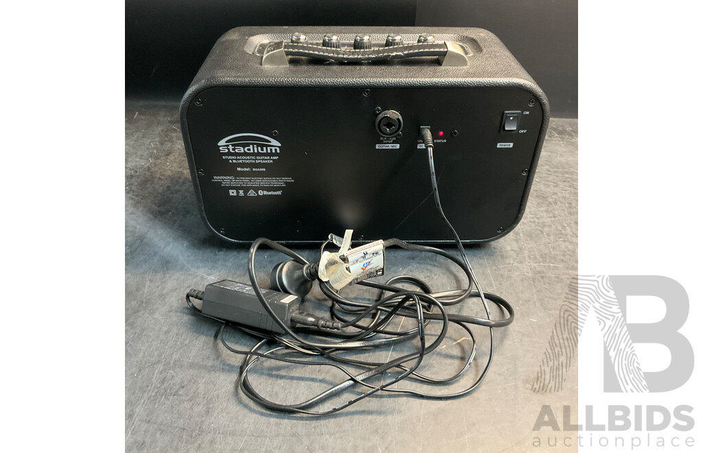 Stadium Studio Acoustic Guitar AMP & Bluetooth Speaker