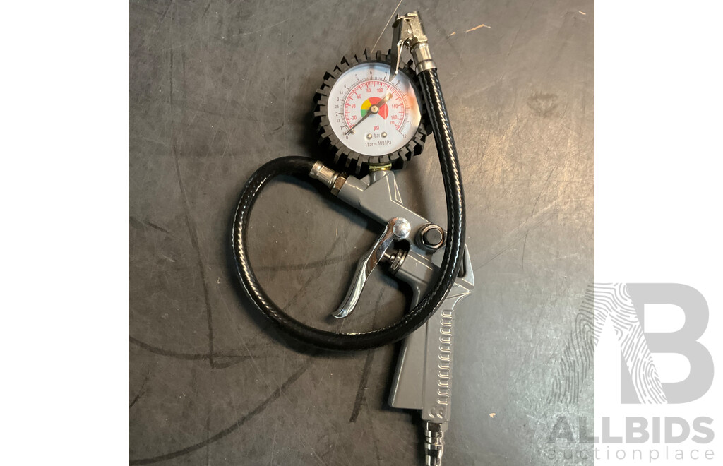 OZITO ACK100 Inflate-It Compressor Kit