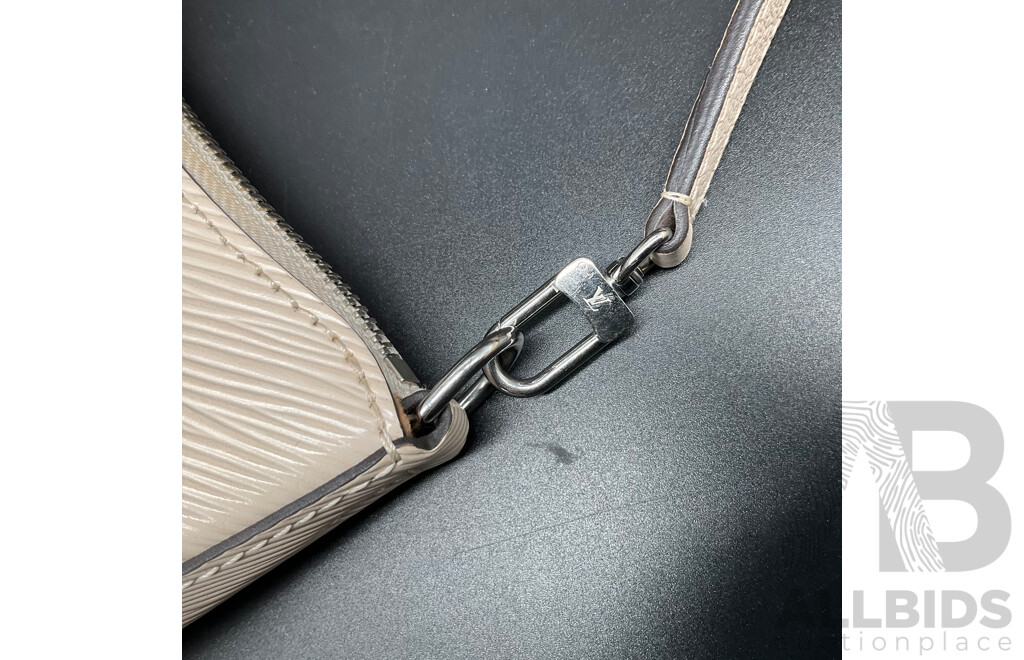 Beige Lady's Shoulder Bag Branded Louis Vittion